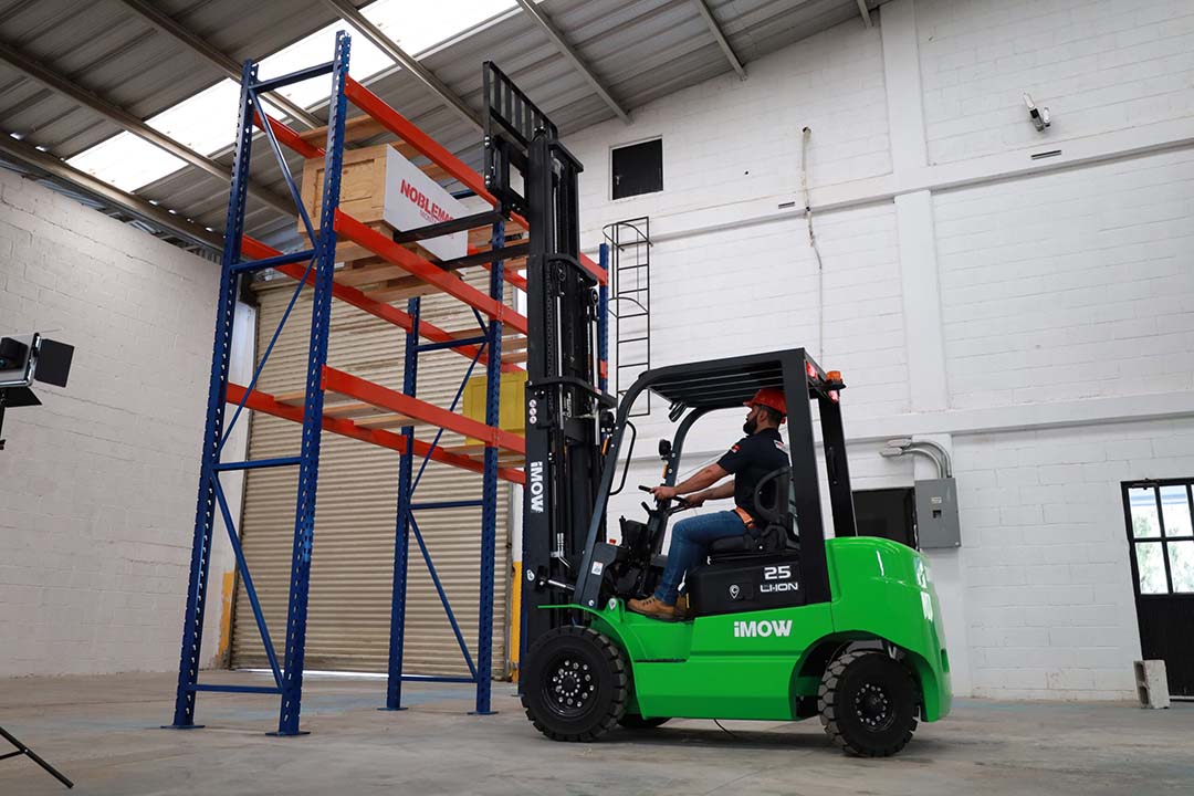 Renta de montacargas de litio galería 2
